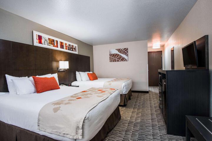 2 Queen Beds Deluxe Room (6 of 9)