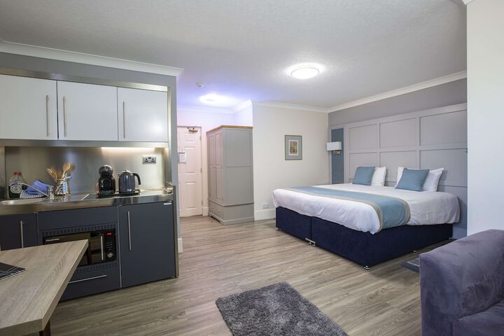 Room 42 of 76