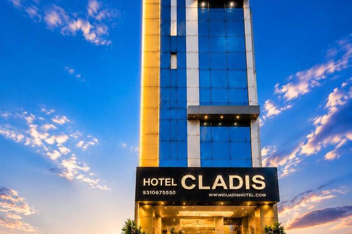 Hotel Cladis by Quadis - Sector 15 Noida