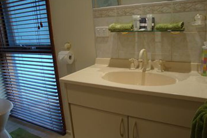 Room 14 of 27