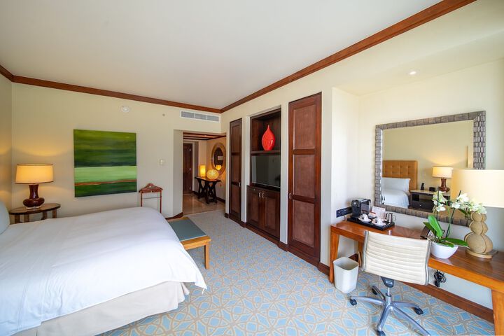 Room 8 of 164