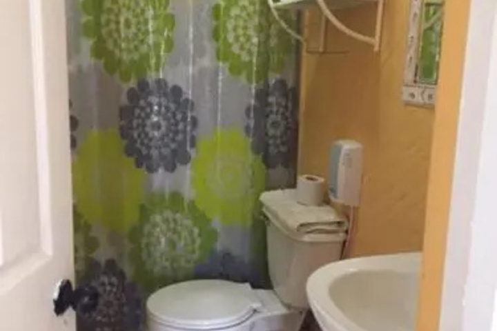 Room 3 of 3