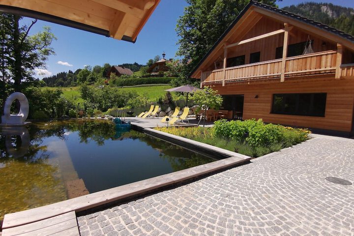 Pool 20 of 43