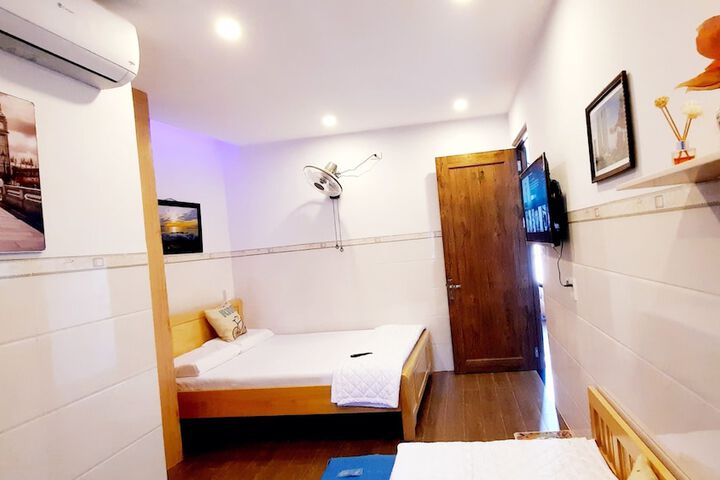 Room 13 of 73