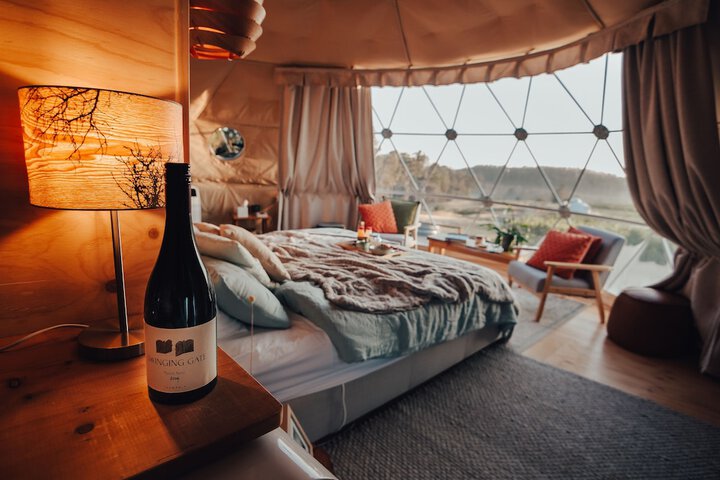 Room 5 of 18