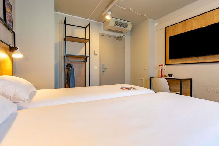 Room 14 of 58