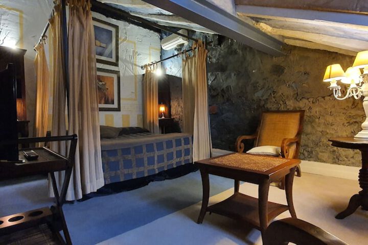 Room 29 of 64
