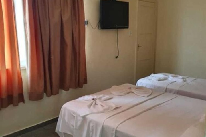 Room 14 of 22