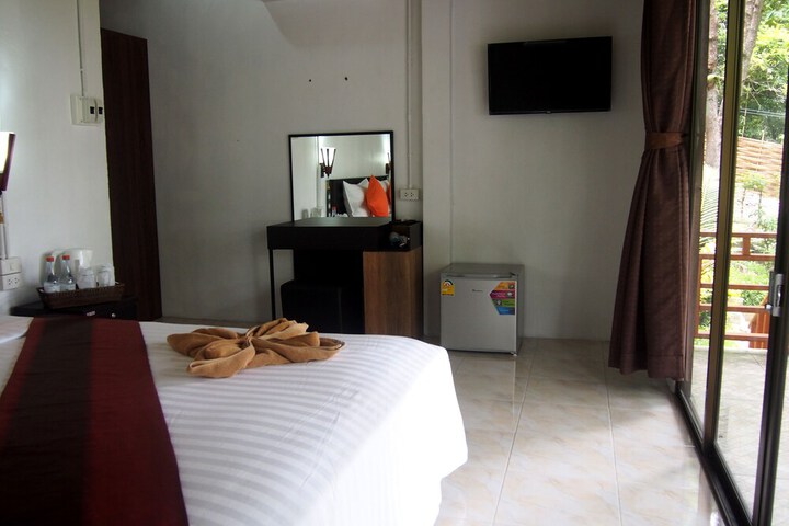 Room 4 of 26
