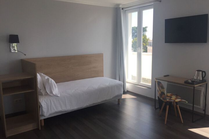 Room 37 of 61