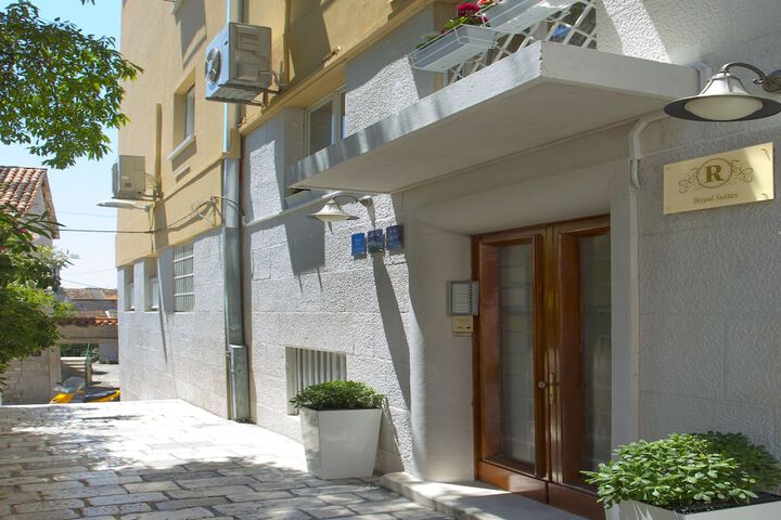 Hotel 67 of 76
