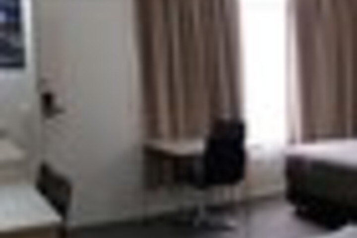 Room 53 of 144