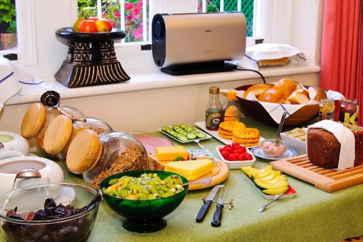 General 10 of 18
