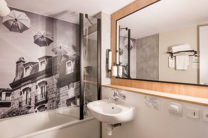 Clean Restrooms