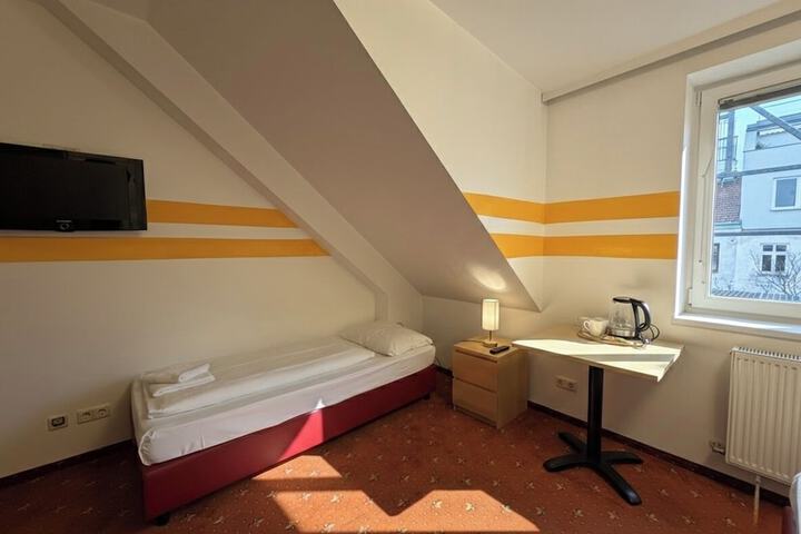 Room 20 of 45