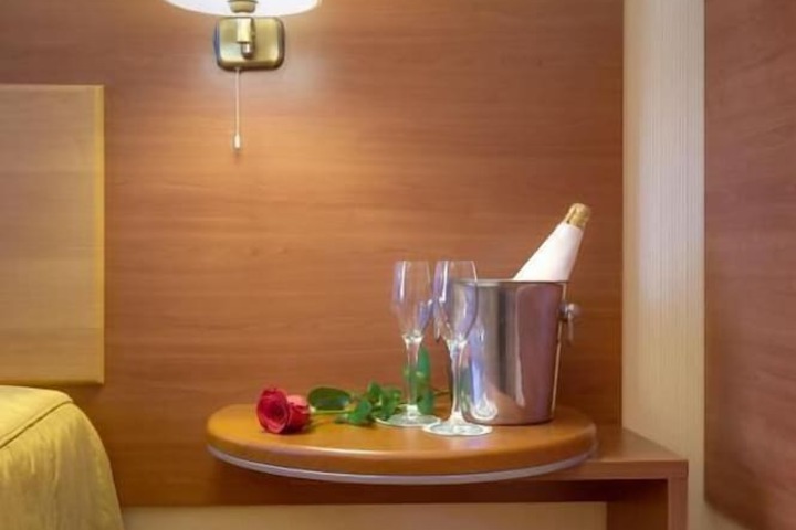 Room 3 of 19
