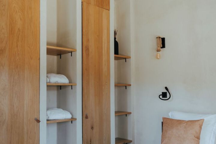 Room 20 of 103