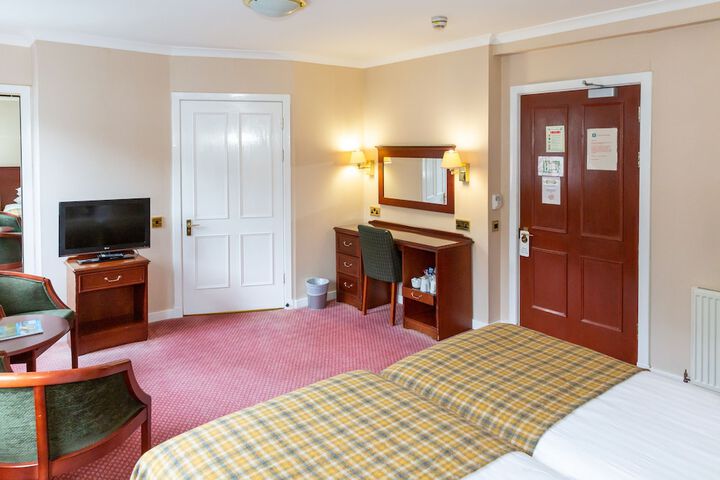 Room 46 of 116