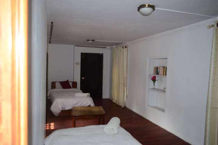 Room 21 of 37