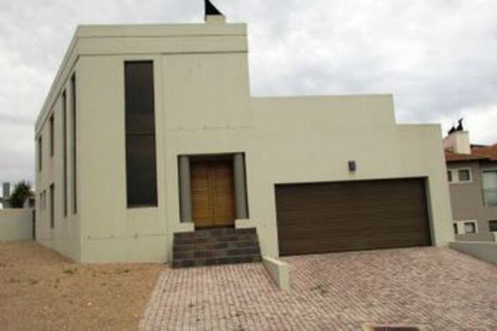 8 Thera 29 Self catering
