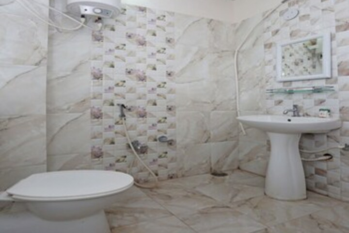 Room 2 of 22
