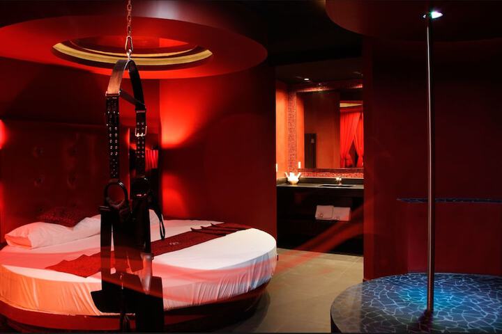 Room 6 of 70