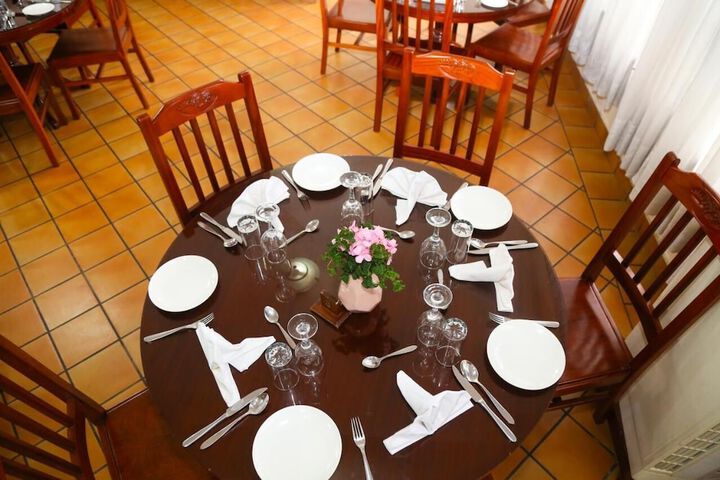 Dining 50 of 70