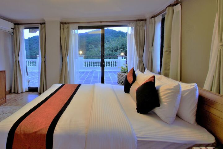 Room 6 of 39