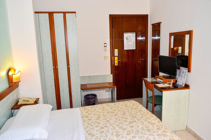 Room 29 of 105