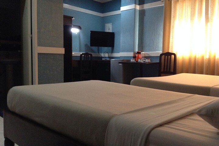 Room 19 of 35