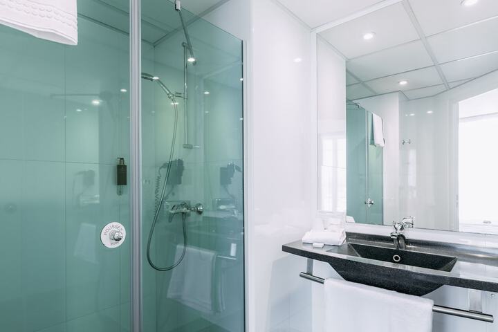 Clean Restrooms