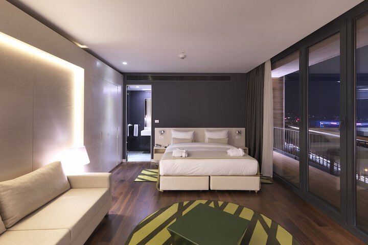 Room 7 of 57