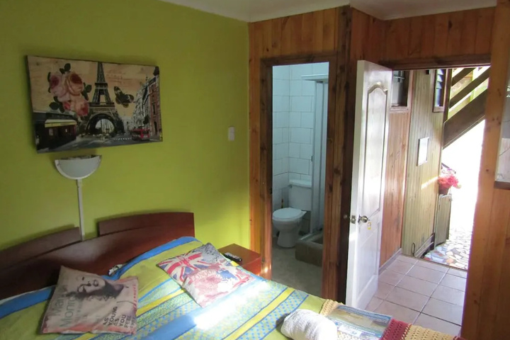 Room 4 of 23