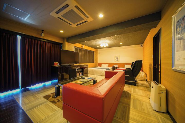 Room 22 of 46