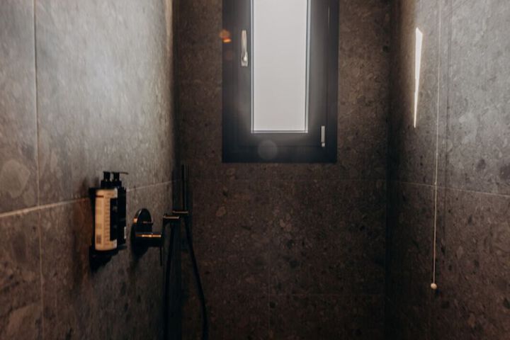 Room 44 of 57