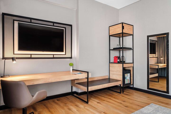 Room 18 of 70