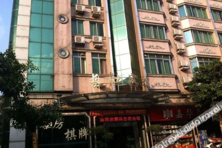 Hotel 8 of 51