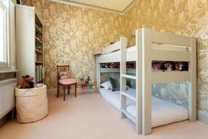 Room 8 of 30