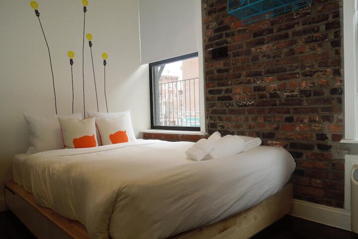 Room 5 of 53