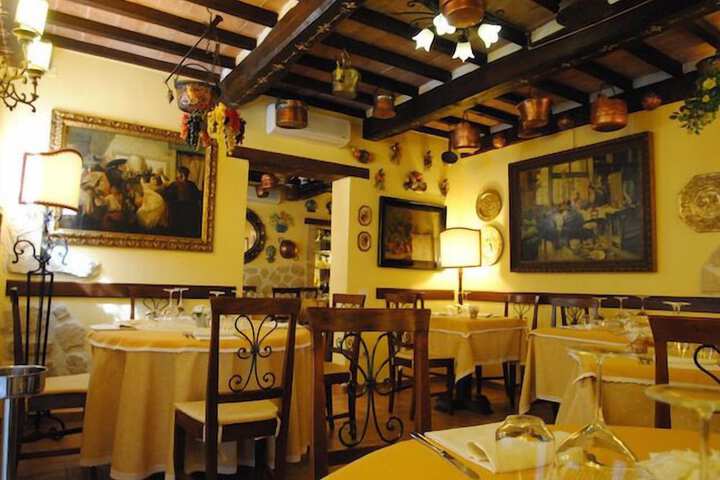 Dining 92 of 118