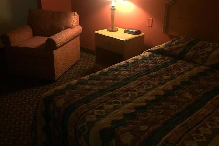 Room 15 of 27