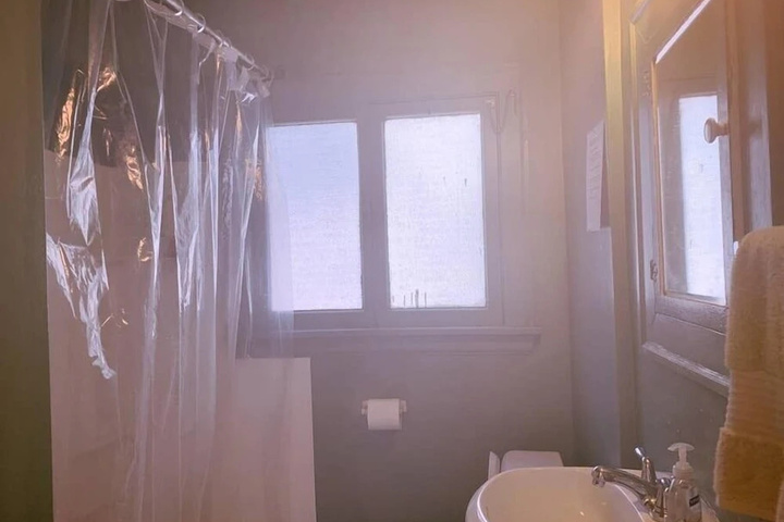Room 7 of 20