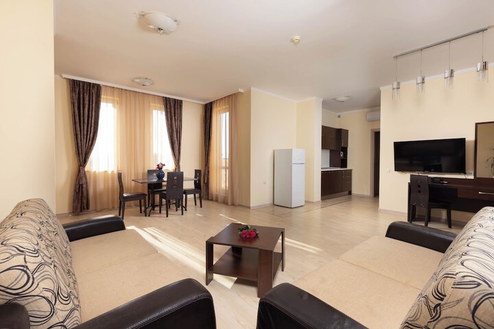 Room 26 of 81