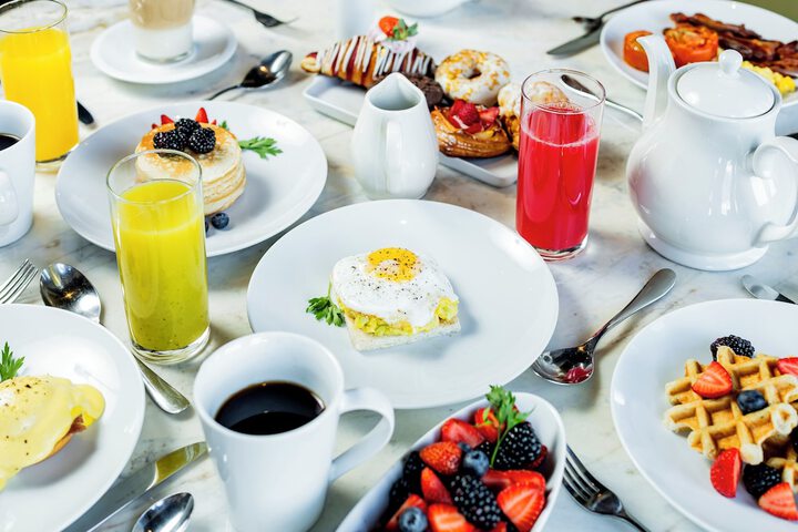 Breakfast/Coffee Service 82 of 89