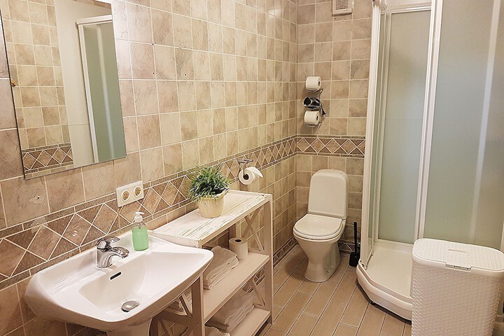 Clean Restrooms