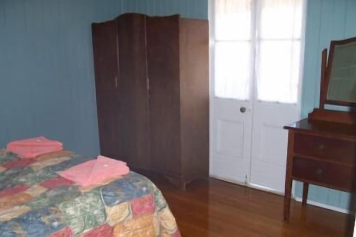 Room 5 of 24