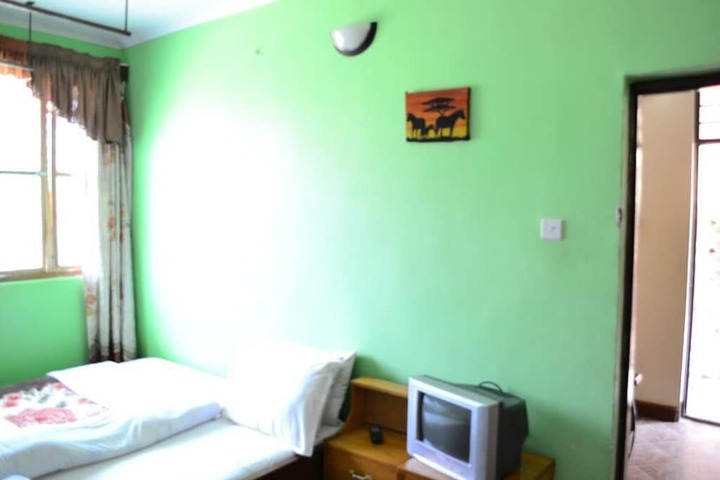 Room 18 of 20