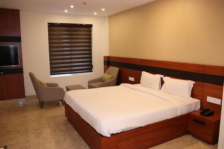 Room 11 of 53