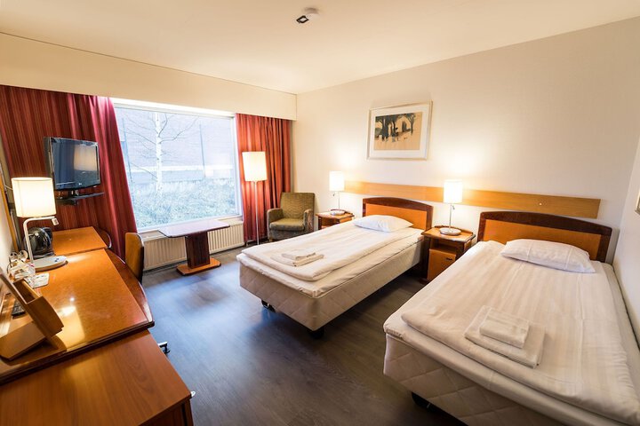 Room 20 of 83