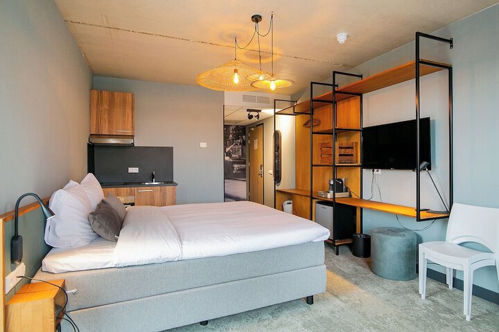 Room 43 of 110